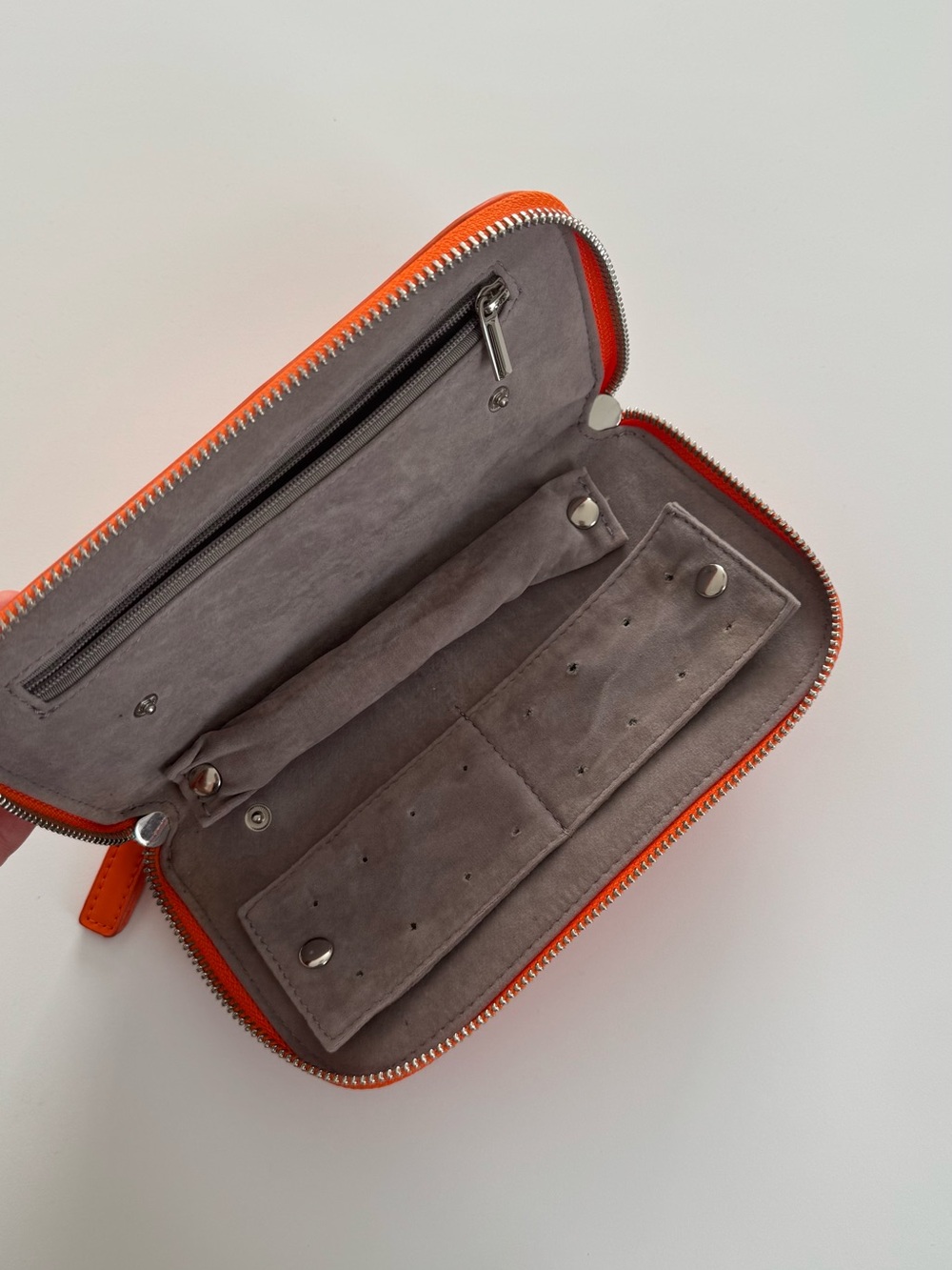 Juliette Orange Travel Jewelry Case – Like New